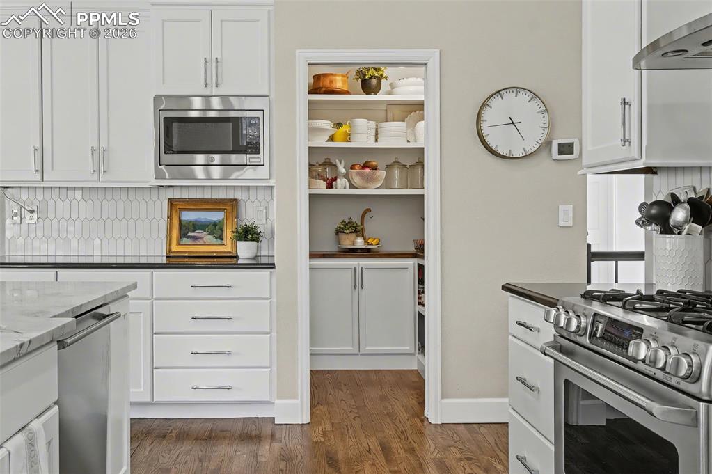 Image 12 of 43: Pantry