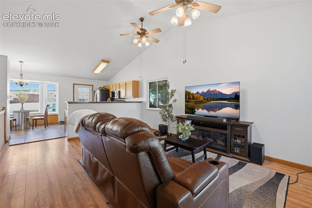Image 8 of 21: Living Room