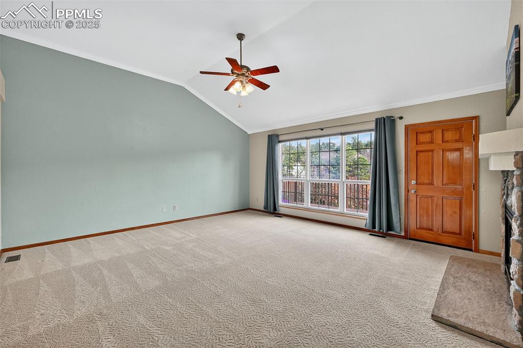 Image 17 of 50: Living Room