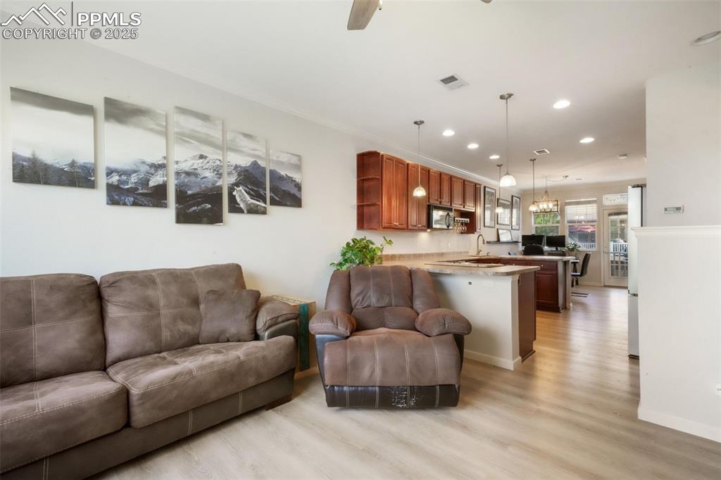 Image 10 of 50: Living Room