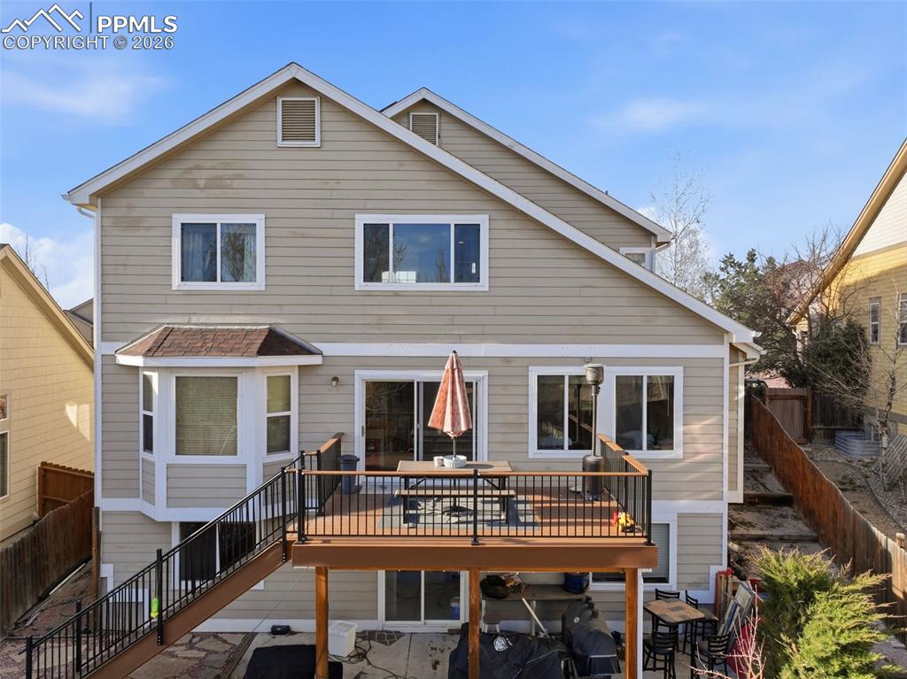 Image 39 of 46: Back of Structure