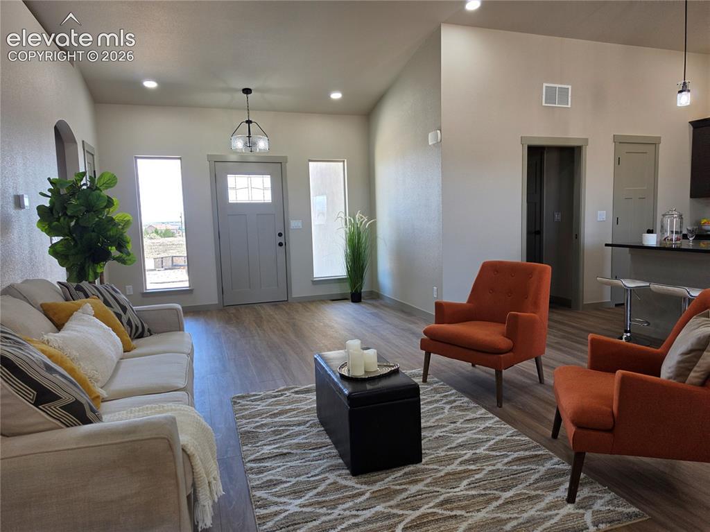 Image 8 of 31: Living Room