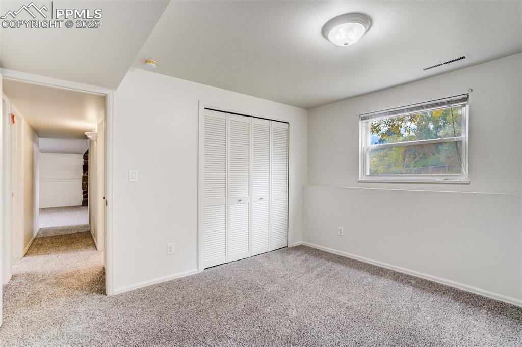 Image 31 of 44: Bedroom 5