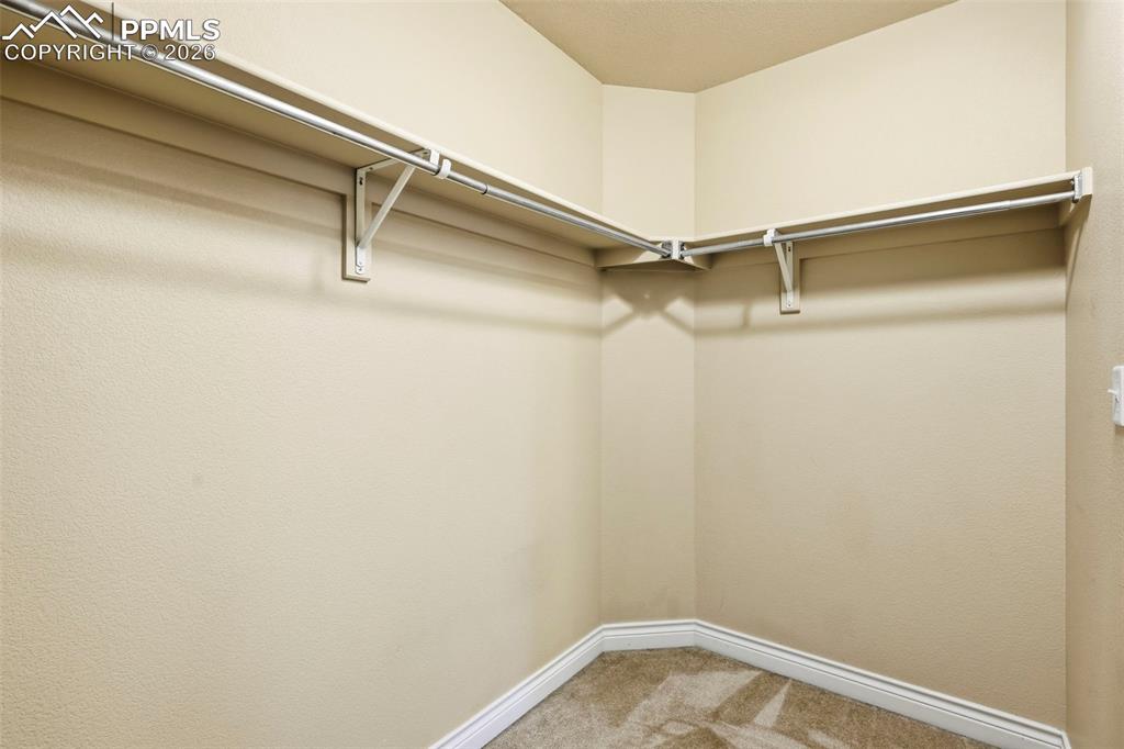 Image 20 of 36: Closet