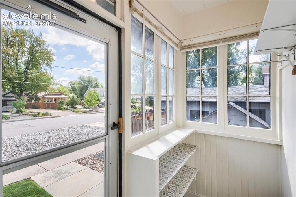 Image 11 of 25: Sun Room