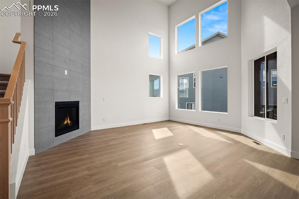 Image 6 of 37: Living Room