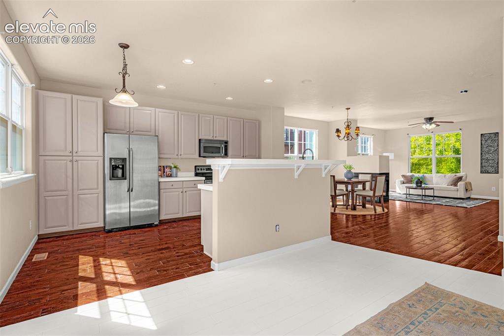 Image 10 of 36: Kitchen