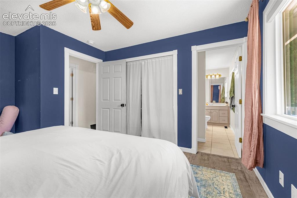 Image 22 of 48: Bedroom