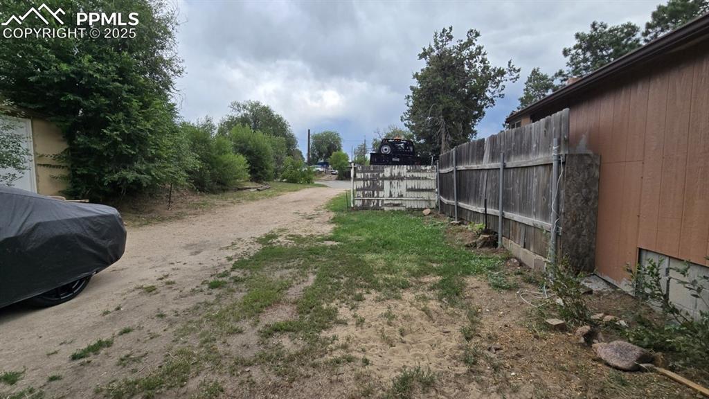 Image 14 of 15: Community