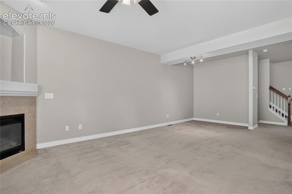 Image 14 of 36: Living Room