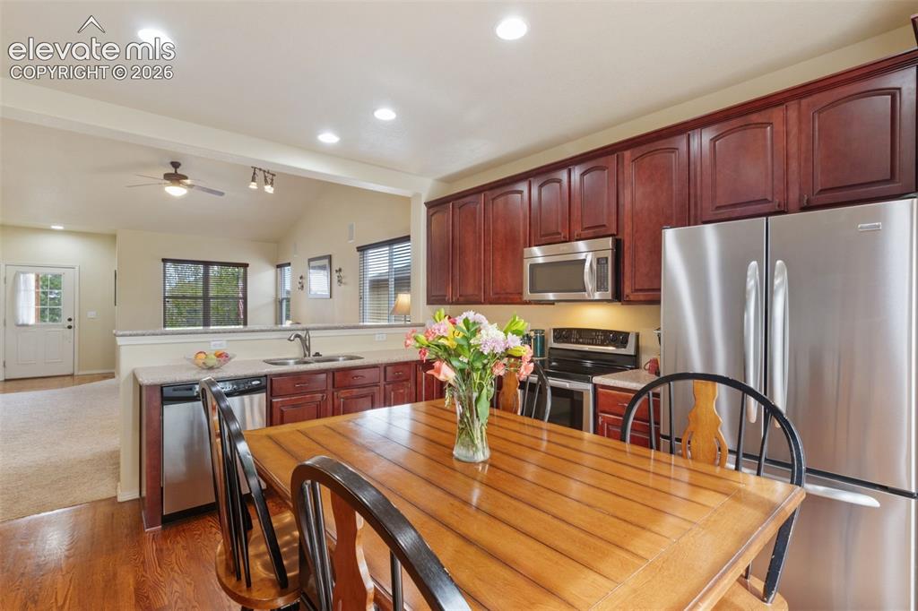 Image 13 of 48: Kitchen