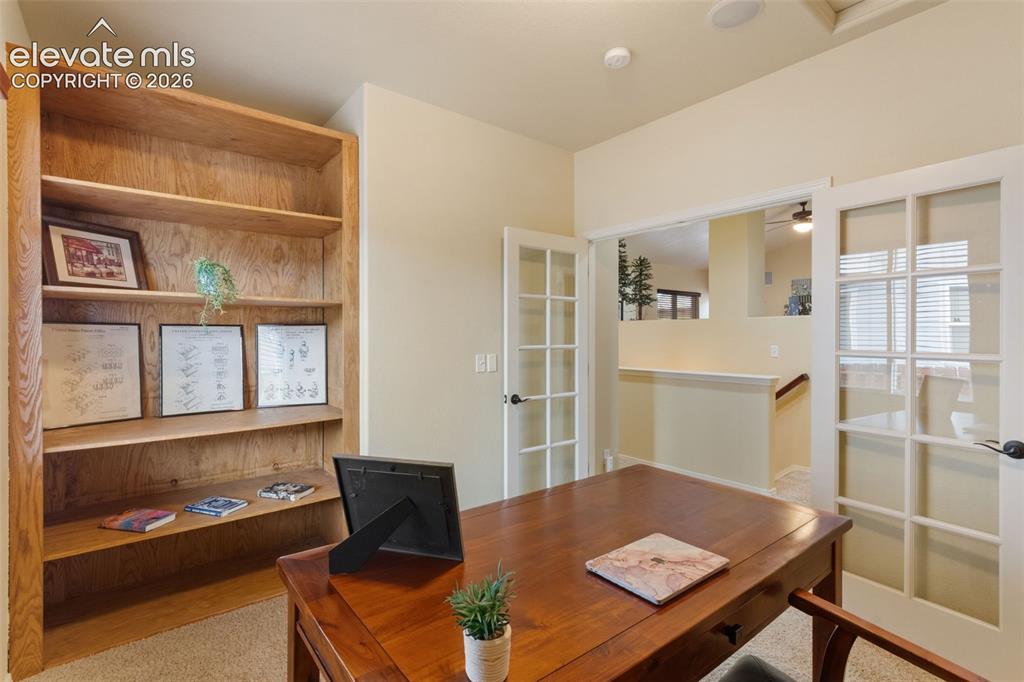 Image 19 of 48: Office