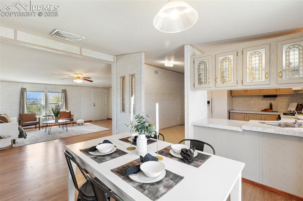 Image 12 of 48: Kitchen