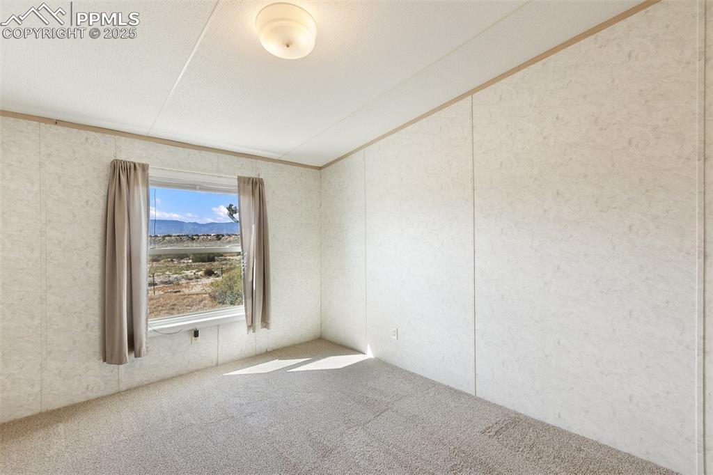 Image 23 of 48: Bedroom