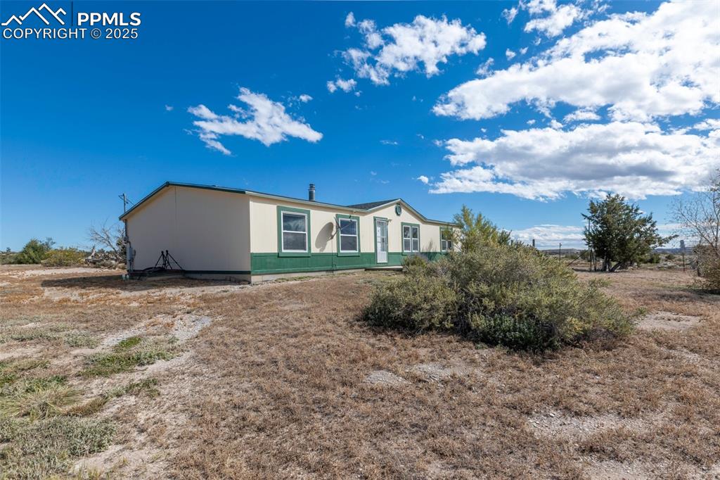 Image 3 of 48: Front of Structure