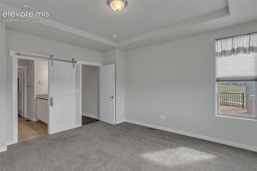 Image 16 of 40: Bedroom