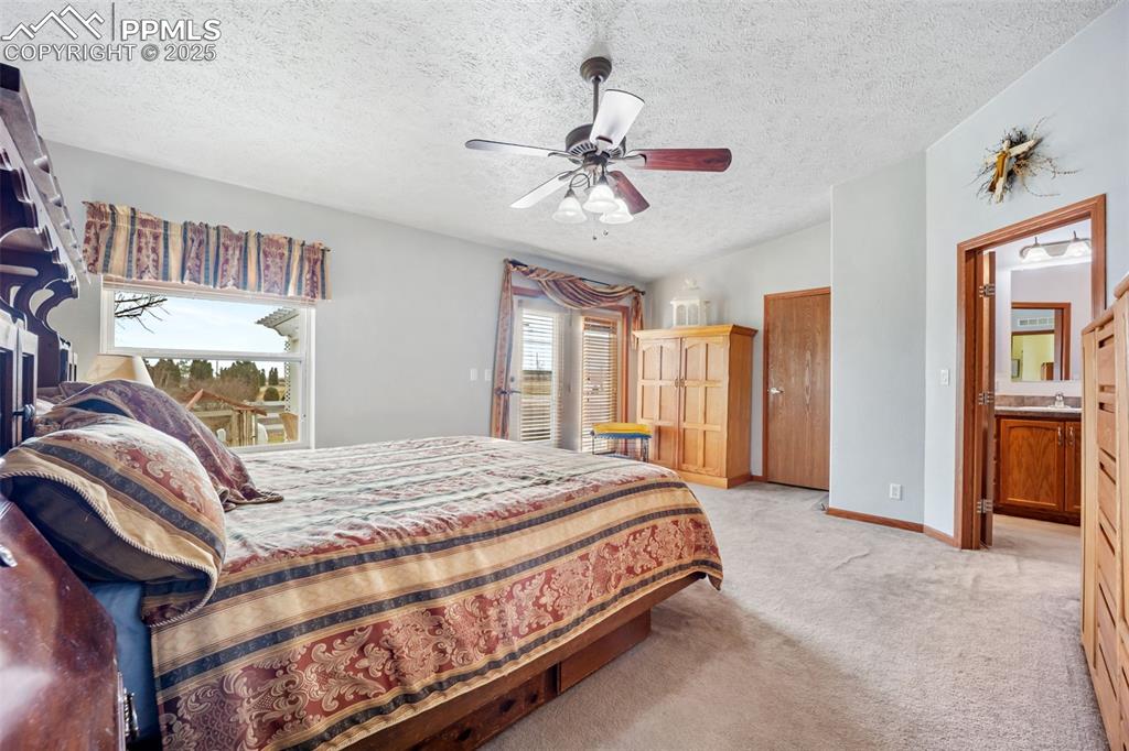 Image 3 of 50: Bedroom