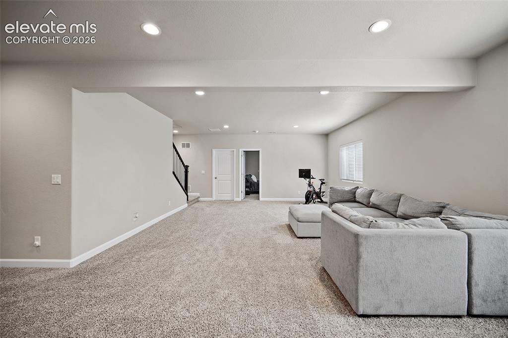 Image 16 of 50: Living Room
