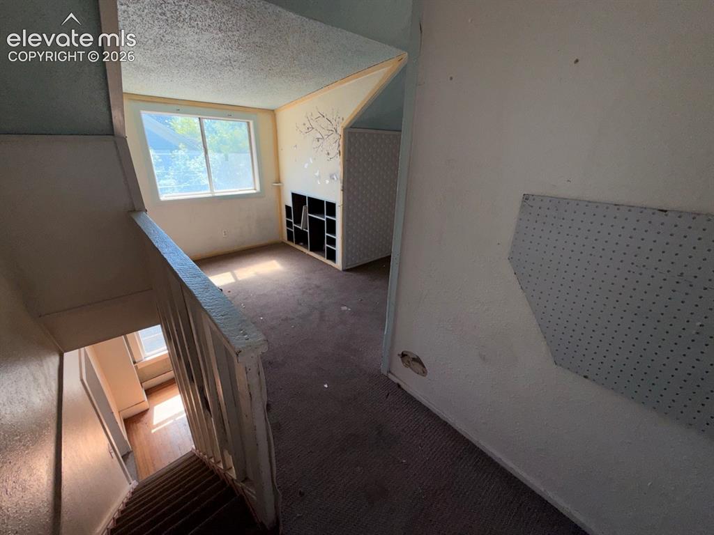 Image 15 of 46: Loft