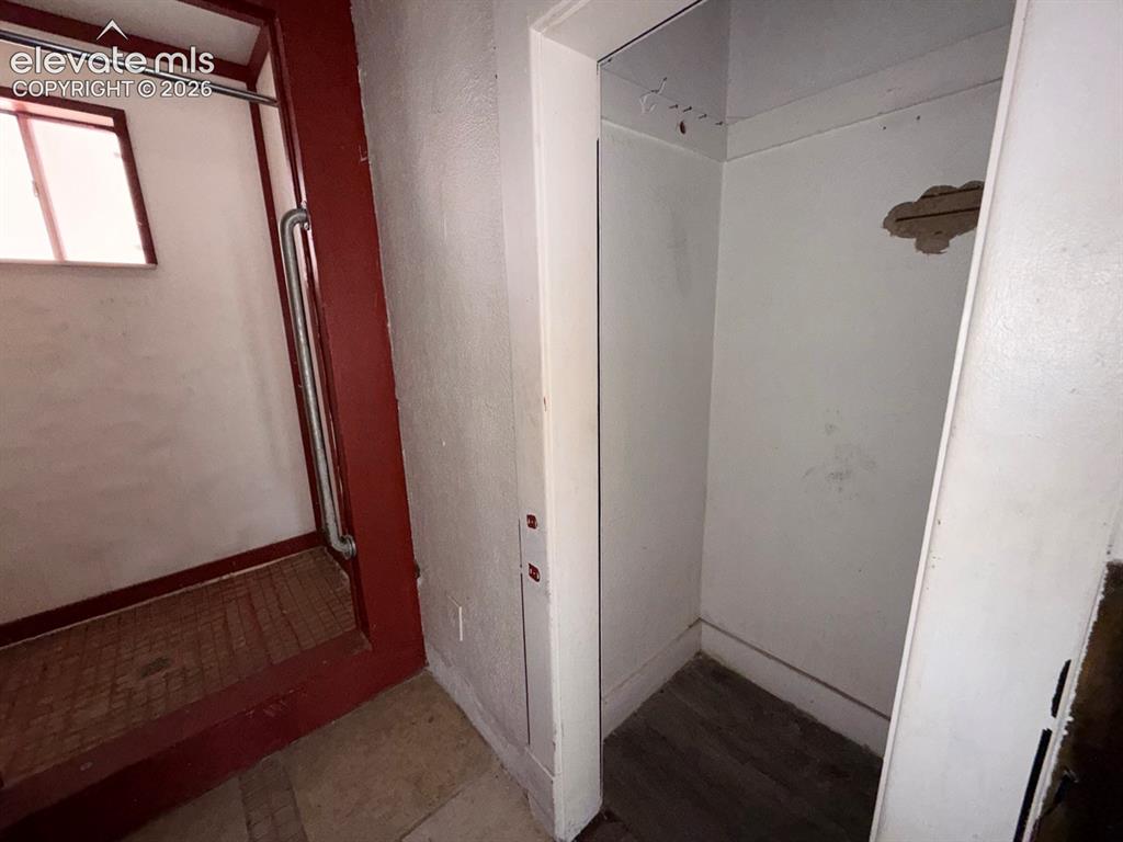 Image 8 of 46: Bathroom