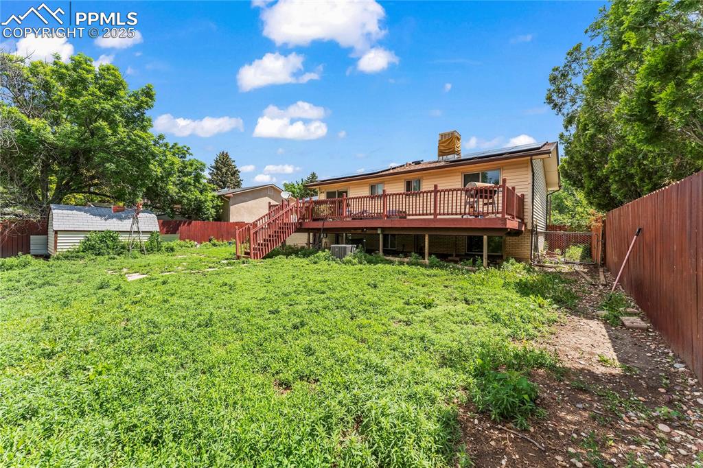 Image 12 of 13: Back of Structure