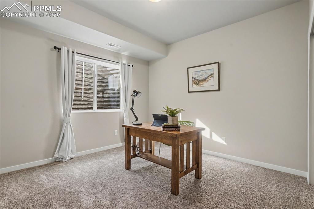 Image 32 of 40: Bedroom #4