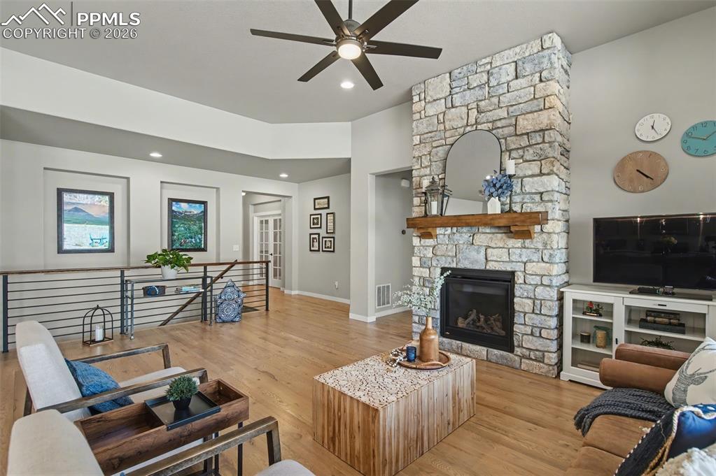 Image 7 of 40: Incredibly open and bright living space...