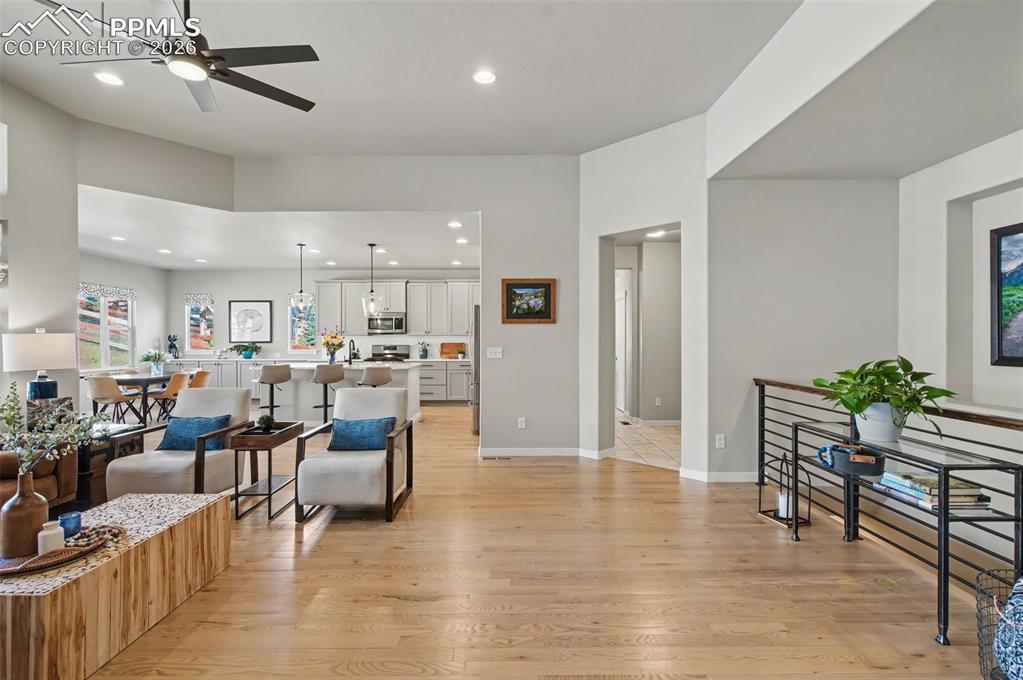 Image 9 of 40: ...and access to the owner