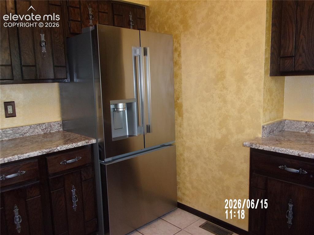 Image 12 of 28: Kitchen