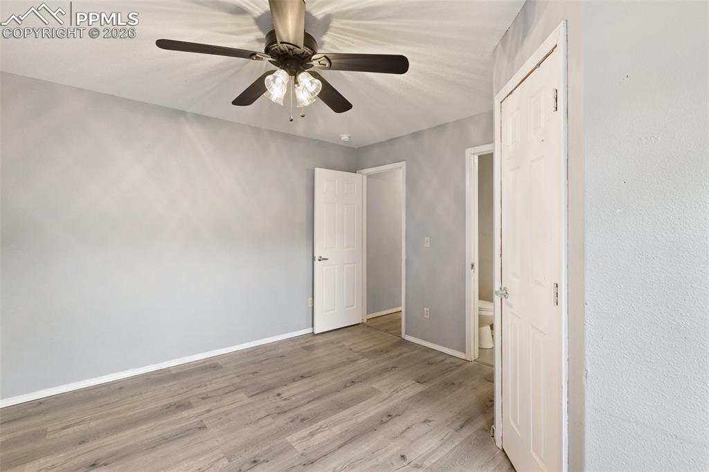 Image 20 of 36: Bedroom