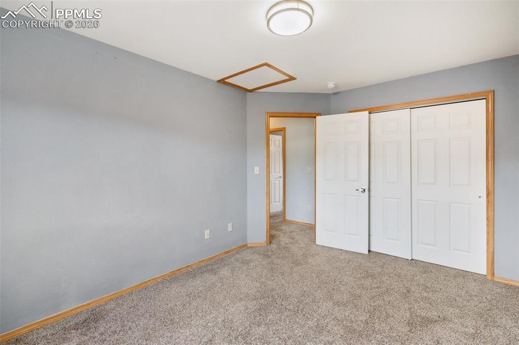 Image 30 of 36: Bedroom