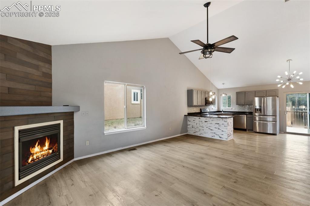 Image 6 of 36: Living Room