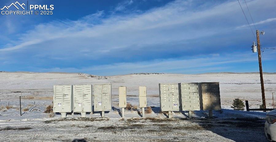 Image 15 of 20: Mailboxes, nicely plowed when there is snow.