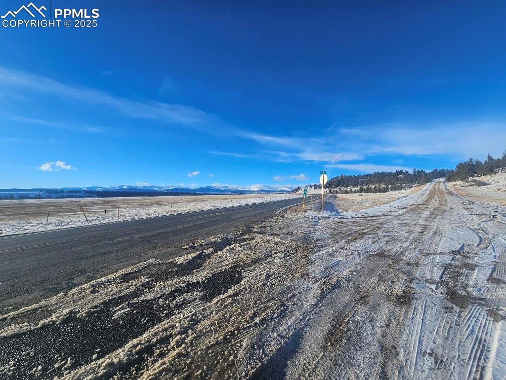 Image 17 of 20: View from the turn off of Hwy 9