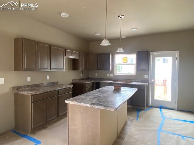 Listing 4997356, Image 3 of 10