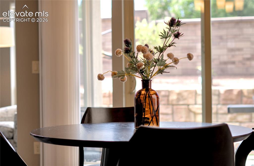 Image 23 of 48: Natural light and seamless indoor-outdoor connection enhance the dining exp