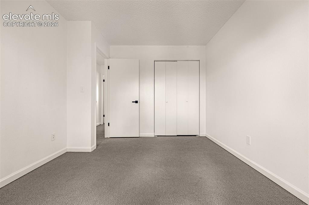 Image 16 of 32: Bedroom