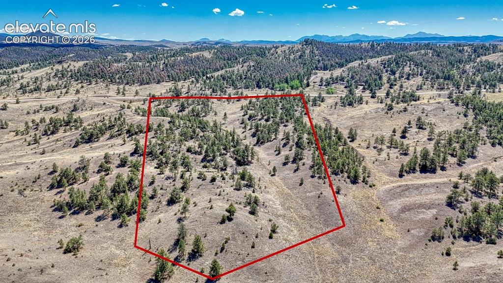 Image 2 of 38: Property lines are approximate and not a survey