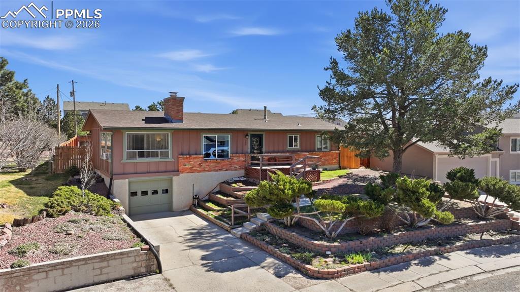 Image 2 of 27: Front of Structure