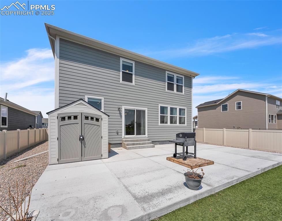 Image 43 of 50: Back of Structure