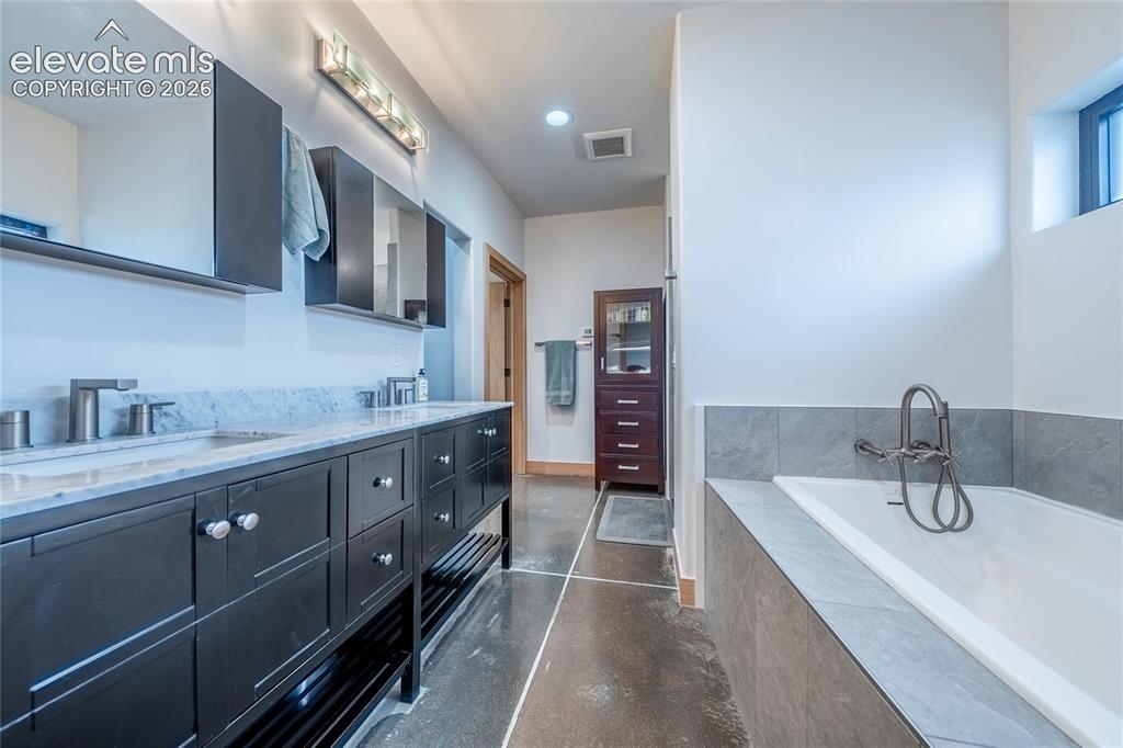 Image 38 of 49: Primary en suite bathroom (ADU)