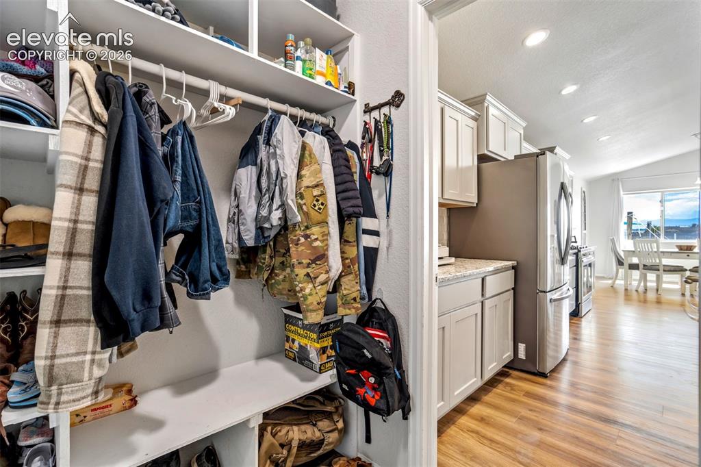 Image 13 of 50: Mud Room