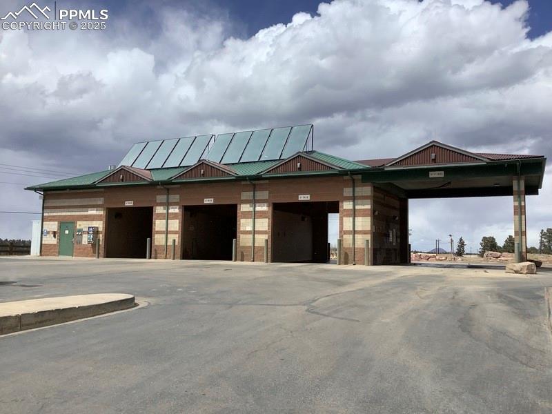Image 3 of 6: Front of Structure