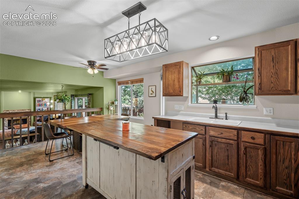 Image 11 of 34: Kitchen