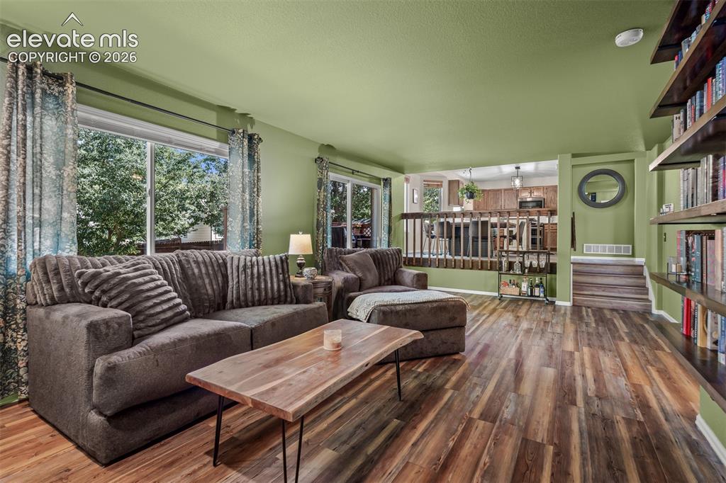 Image 16 of 34: Family Room