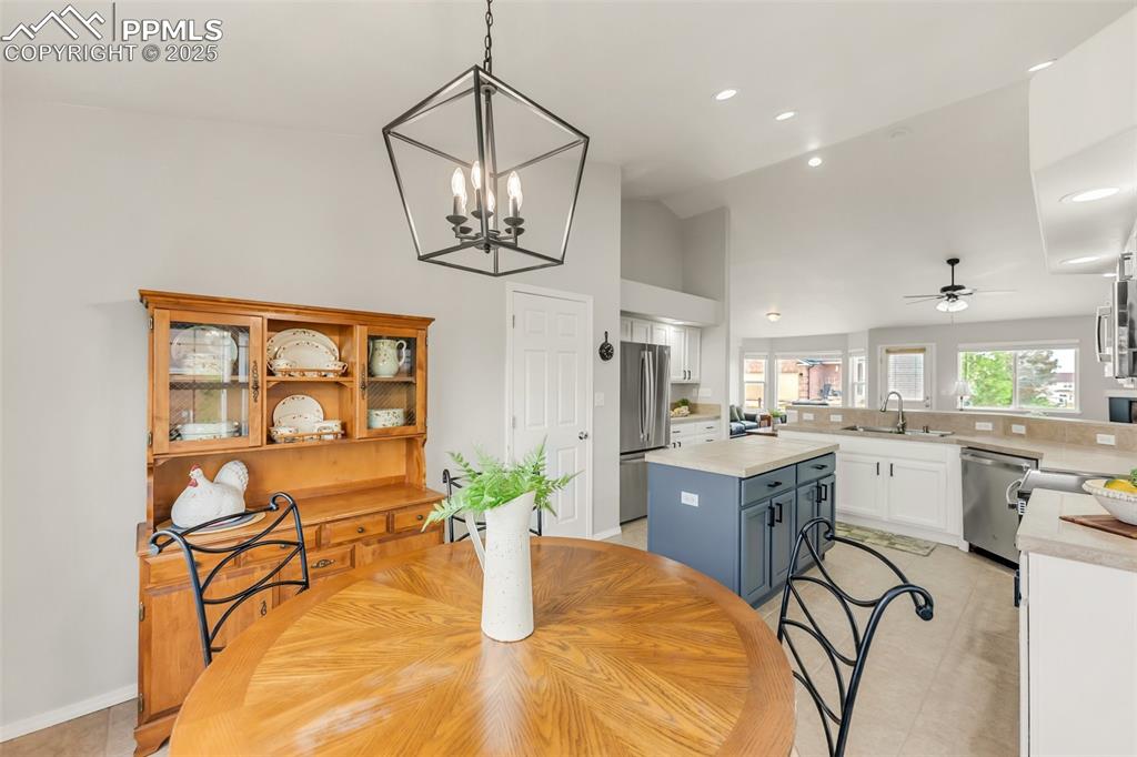 Image 14 of 47: Nice size eat in kitchen space