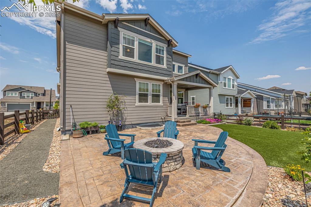 Image 45 of 50: Back of Structure