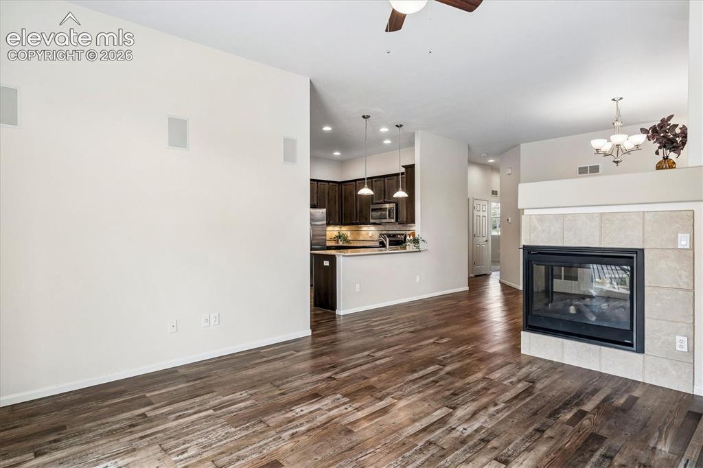 Image 11 of 26: Living Room