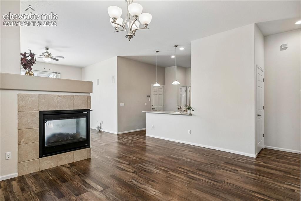 Image 8 of 26: Dining Room