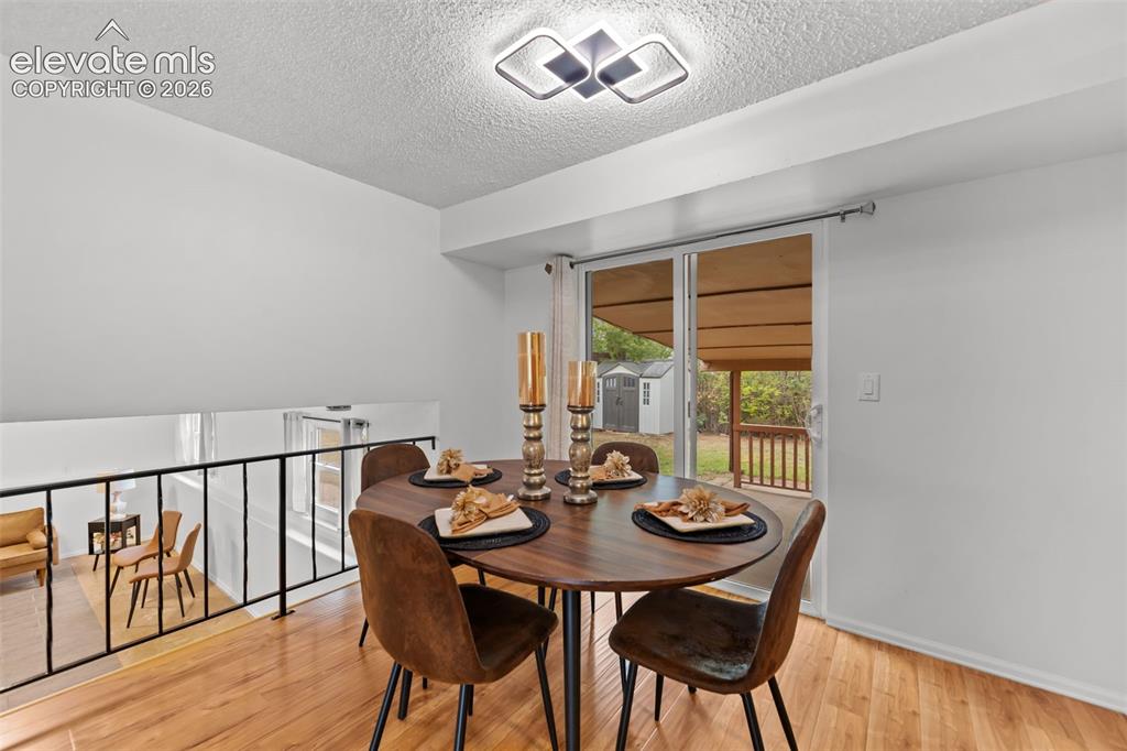 Image 7 of 38: Dining Area
